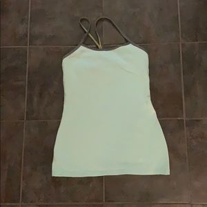 Lululemon tank!